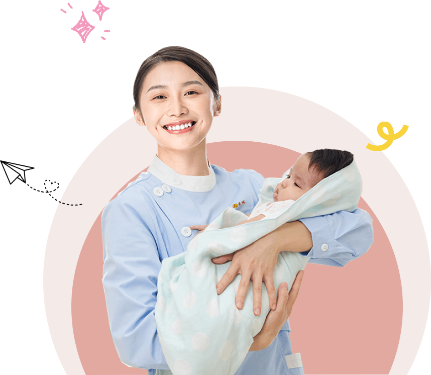 古力到家母婴服务人员抱着新生儿